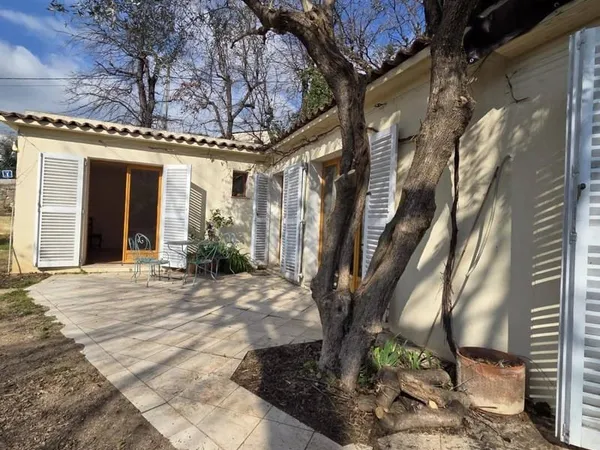 Maison de plain-pied 3 pièces 83 m²