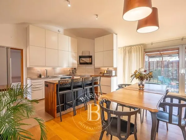 Veigy Foncenex - Villa Ossature Bois de 237 m² - Vue sur la forêt - 6 chambres