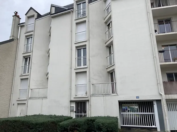 Stationnement Vente Tours   17999€