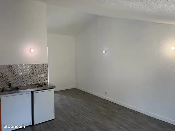 Vends studio de 23,58m2+terrasse privative