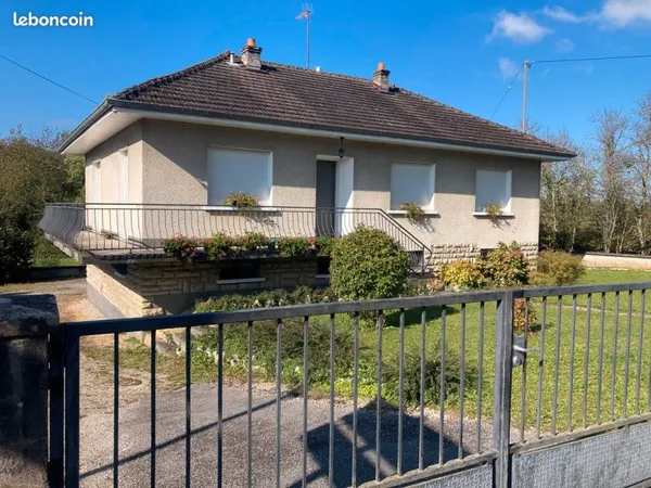 Maison individuelle en pierre sur sous-sol de 90 m² + terrain constructible de 12 ares non viabilisé