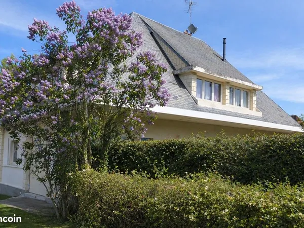 Titre : Le Val-Saint-Germain (91530) - T5 de 120m², 4 chambres, jardin privatif 300m²