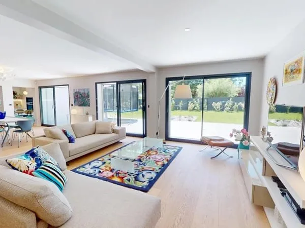 Villa de 262 m² - Prévessin-Moëns - Proche frontière Genevoise