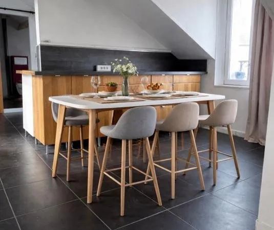Appartement 3 pièces de 69 m² au sol dans une résidence en meulière