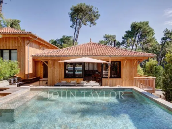 VILLA MORI