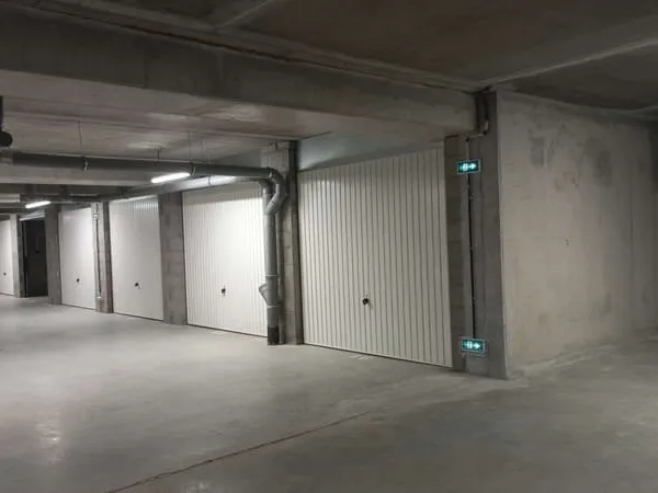 GARAGE / BOX NEUF - CUGNAUX (31270)