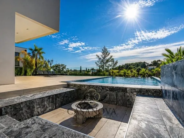Maison et villa de prestige Vente Saint-Gély-du-Fesc 9p 250m² 1470000€