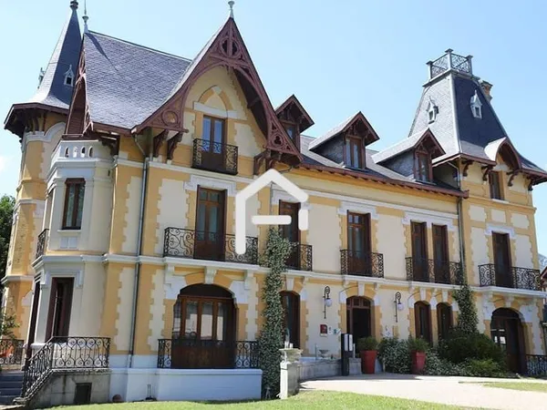 Maison 28 pièces 1000 m²