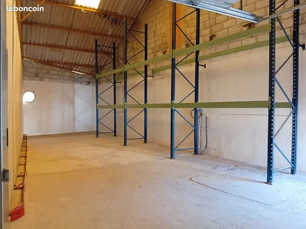 Garde meuble / box stockage sécurisé