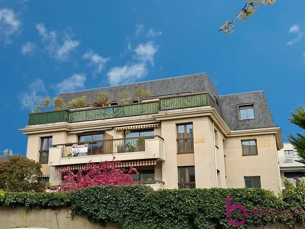Appartement 4 pièces proche toutes commodités