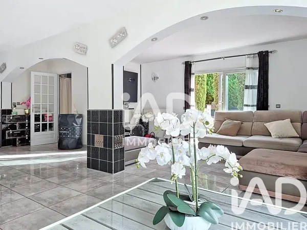 Maison 7 pièces 189 m²