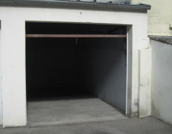 Parking/box 15 m² ELBEUF