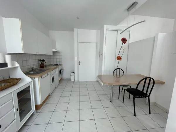 Studio 1 pièce 29 m²