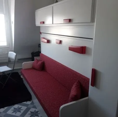 Studio 1 pièce 14 m²