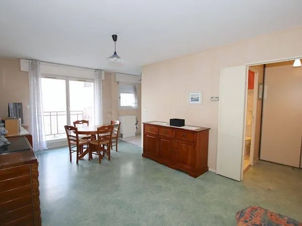 Studio 1 pièce 32 m²