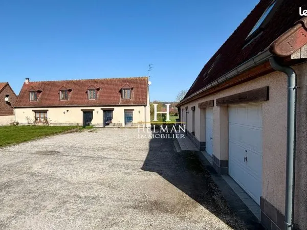 Maison 8 pièces 218 m²