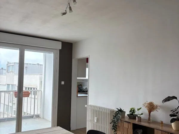 Chambre disponible dans colocation de 3