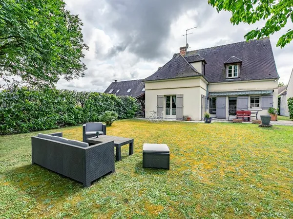 EN EXCLUSIVITE Maison familiale Senlis 5 chambres et grand jardin