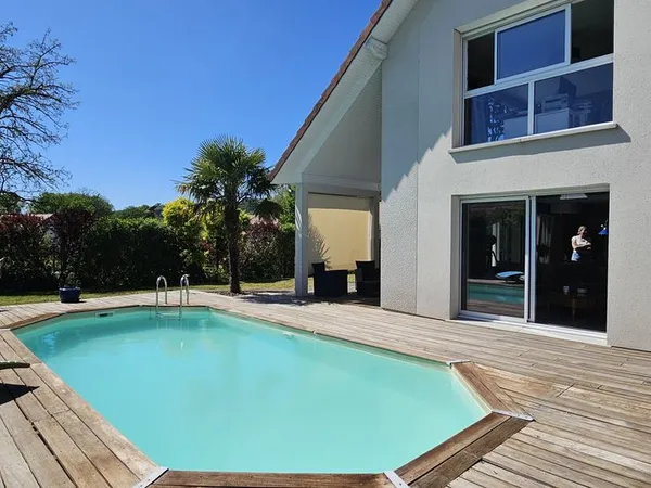 Maison 5 pièces 159 m²