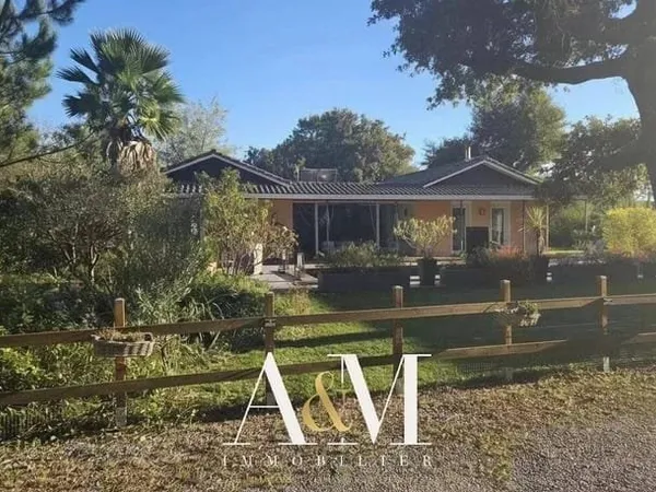Maison 5 pièces 210 m²