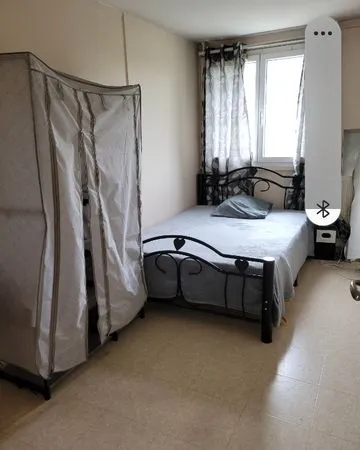 Chambre meublée a loué