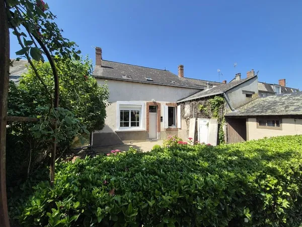 VENTE - MAISON DE VILLE - SABLE-SUR-SARTHE