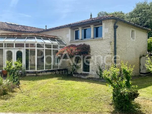 Propriété d'exception - 650m2 habitables + dépendances