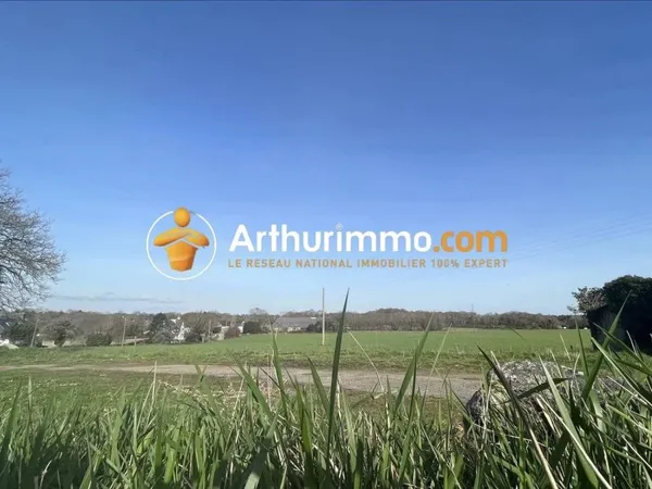 Terrain 693 m²