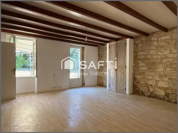 Maison mitoyenne 95 m² à agencer