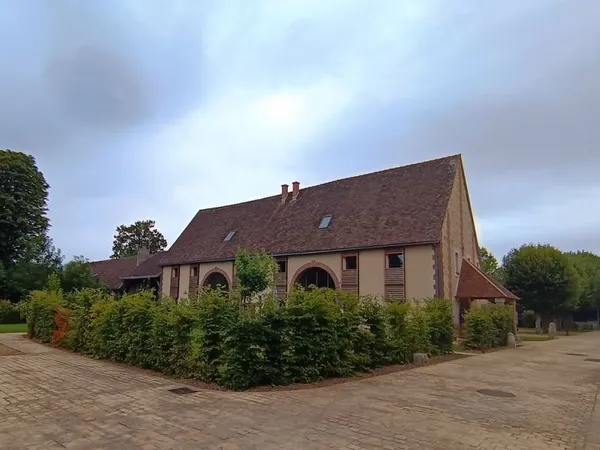 Maison de caractère F5, 203.98 m², 2 parkings