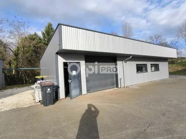Local d'activité 180 m²