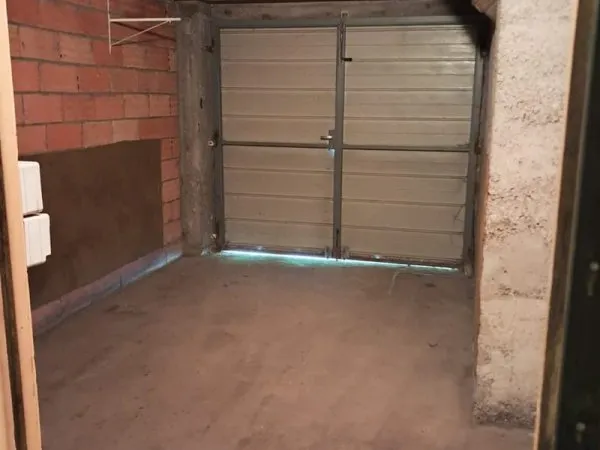 Garage avec électricité