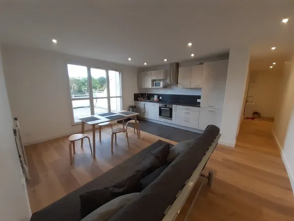 Loue 4 chambres dans magnifique appartement en colocation 4 chambres - refait à neuf, Cergy