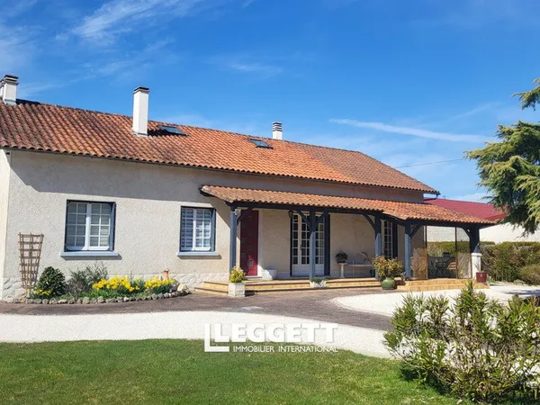 Maison 7 pièce(s), SAINT-FRONT-LA-RIVIÈRE