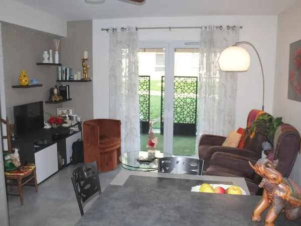 Appartement à vendre 3 pièces CEYZERIAT (01)