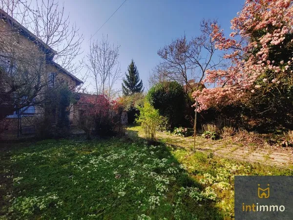 Maison 5 chambres avec jardin et cave à rénover
