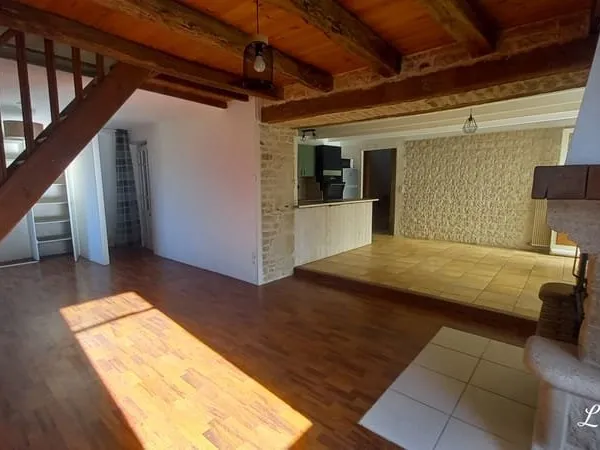 Maison en Pierre LES FOSSES