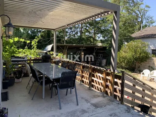 Maison 8 pièces 225 m²