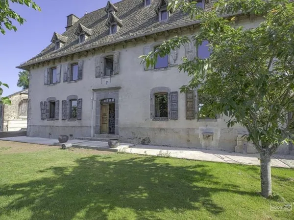 Maison 7 pièces 190 m²