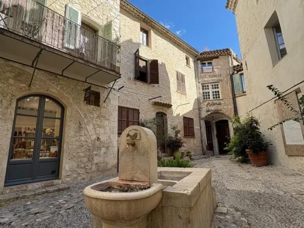 MAISON DE VILLAGE INTRA MUROS - SAINT PAUL DE VENCE