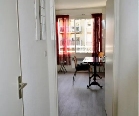 Croix daurade. Appartement 3ieme ét. 1 place parking.+cellier