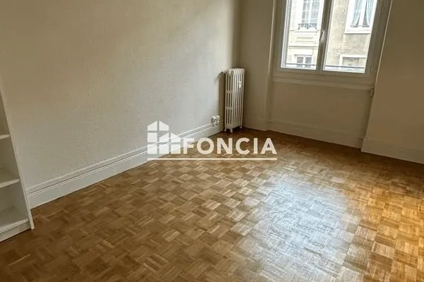Appartement meublé 3 pièces 63 m²