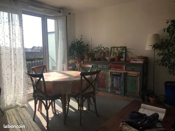 Appartement F2 lumineux avec balcon et parking - Nangis (77) centre, proche gare et commerces