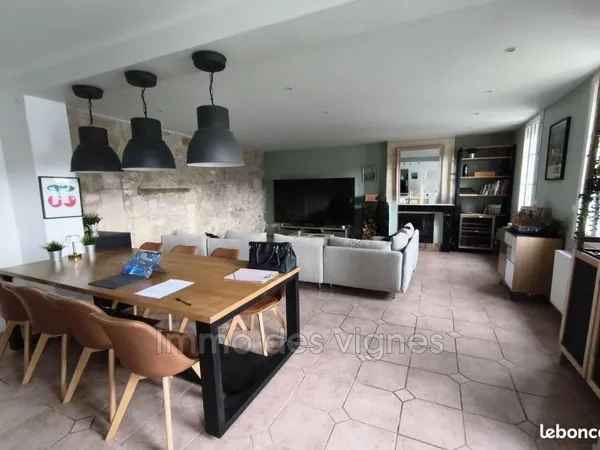Maison 6 pièces 177 m²