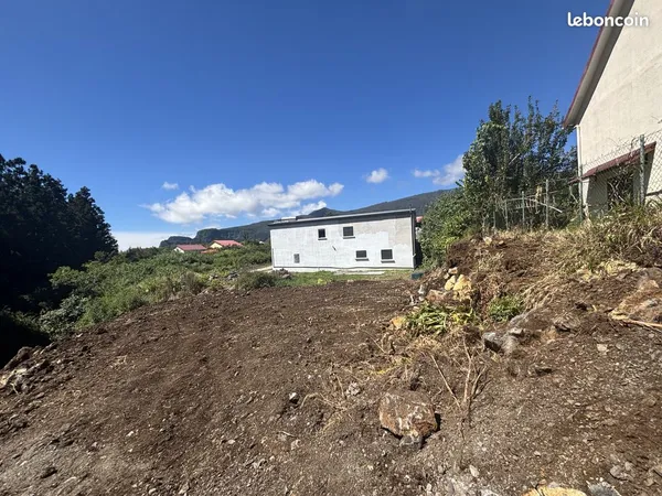 Terrain 1519 m²