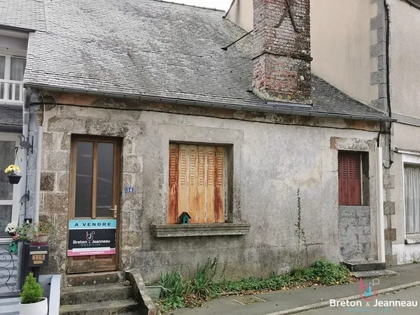 Maison à rénover à St Thomas de Courceriers