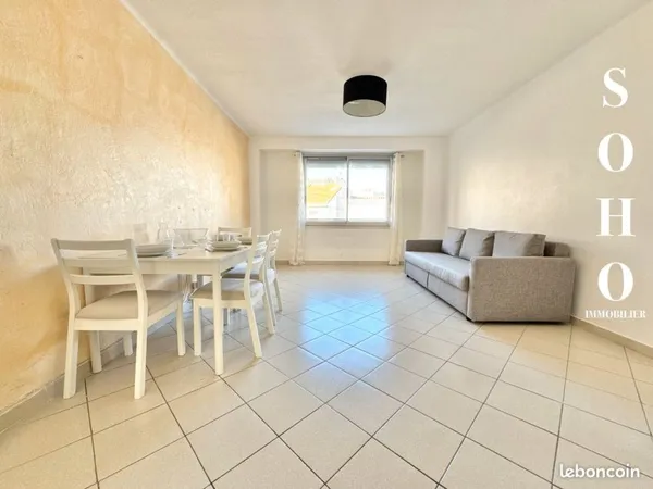 T3 meublé traversant climatisé avec balcon + Cave, au RDC surrelevé a proximité de la place Saint-Eu