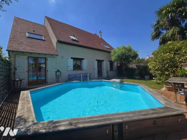 Maison 8 pièces 128 m²