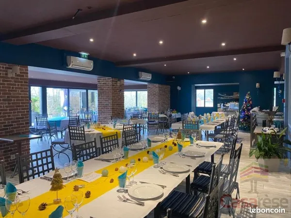 Restaurant 500 m² SAINT HILAIRE SAINT MESMIN