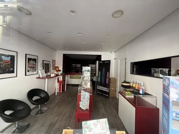 Boutique 2 pièces 30 m²